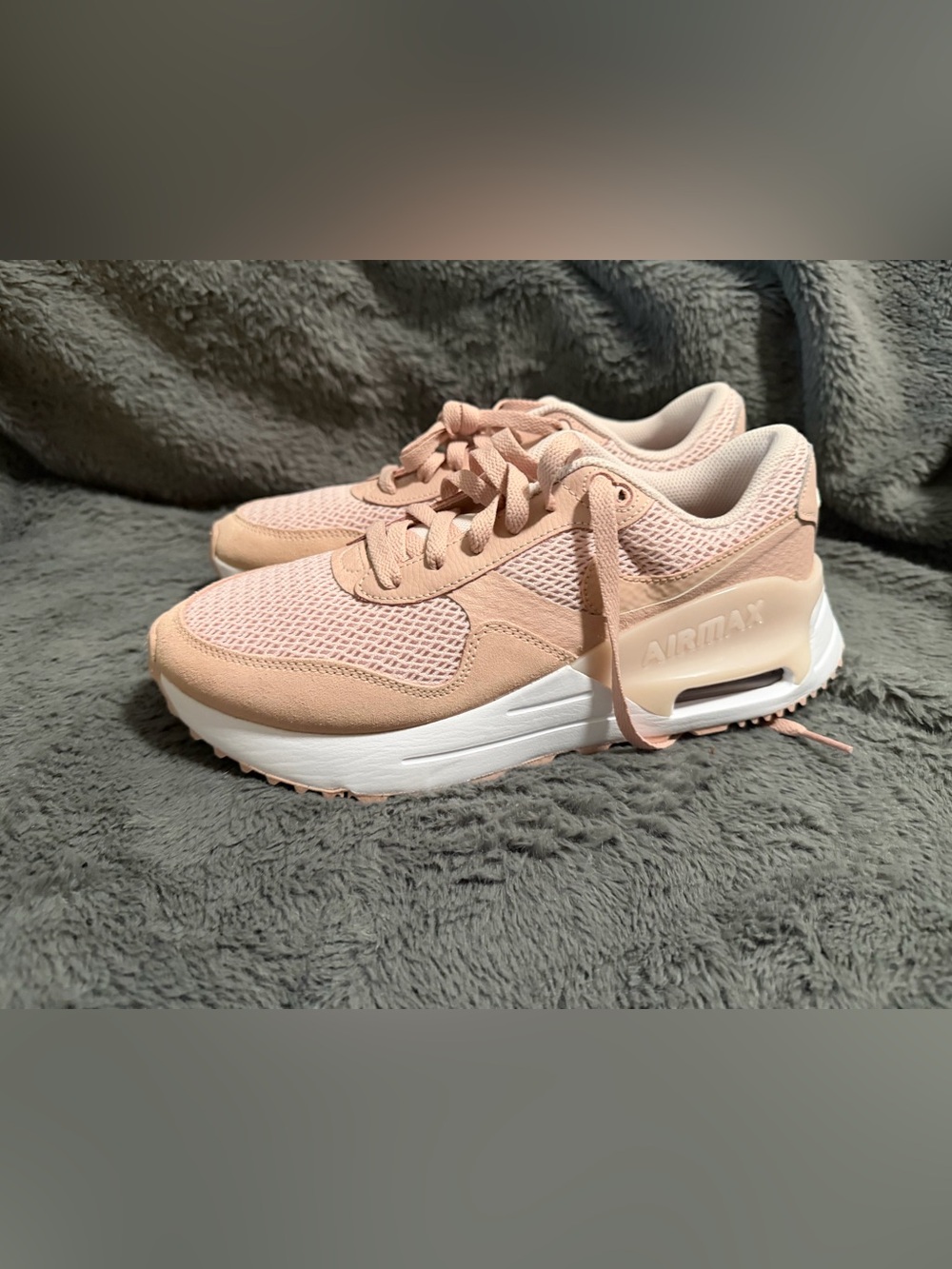 Nike Women’s Air Max Pastel Pink Mesh & Suede Sneaker - Picture 2 of 7